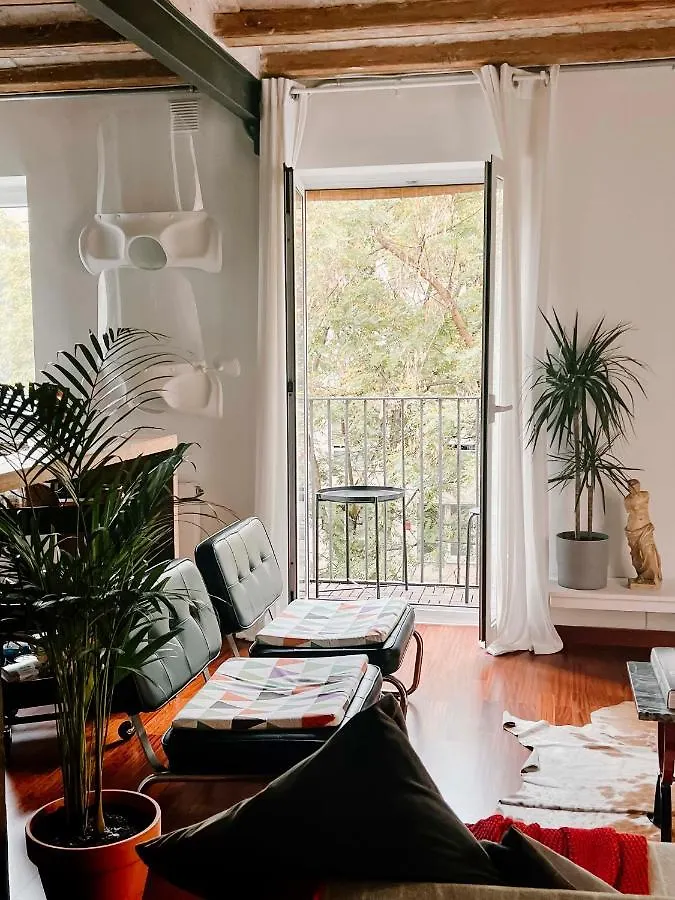 Artsy-Stylish Apartment In The Heart Of Barcelona