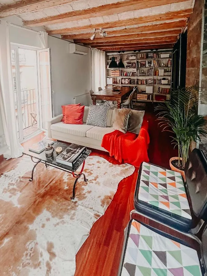 Artsy-Stylish Apartment In The Heart Of Barcelona 0*,  Spain