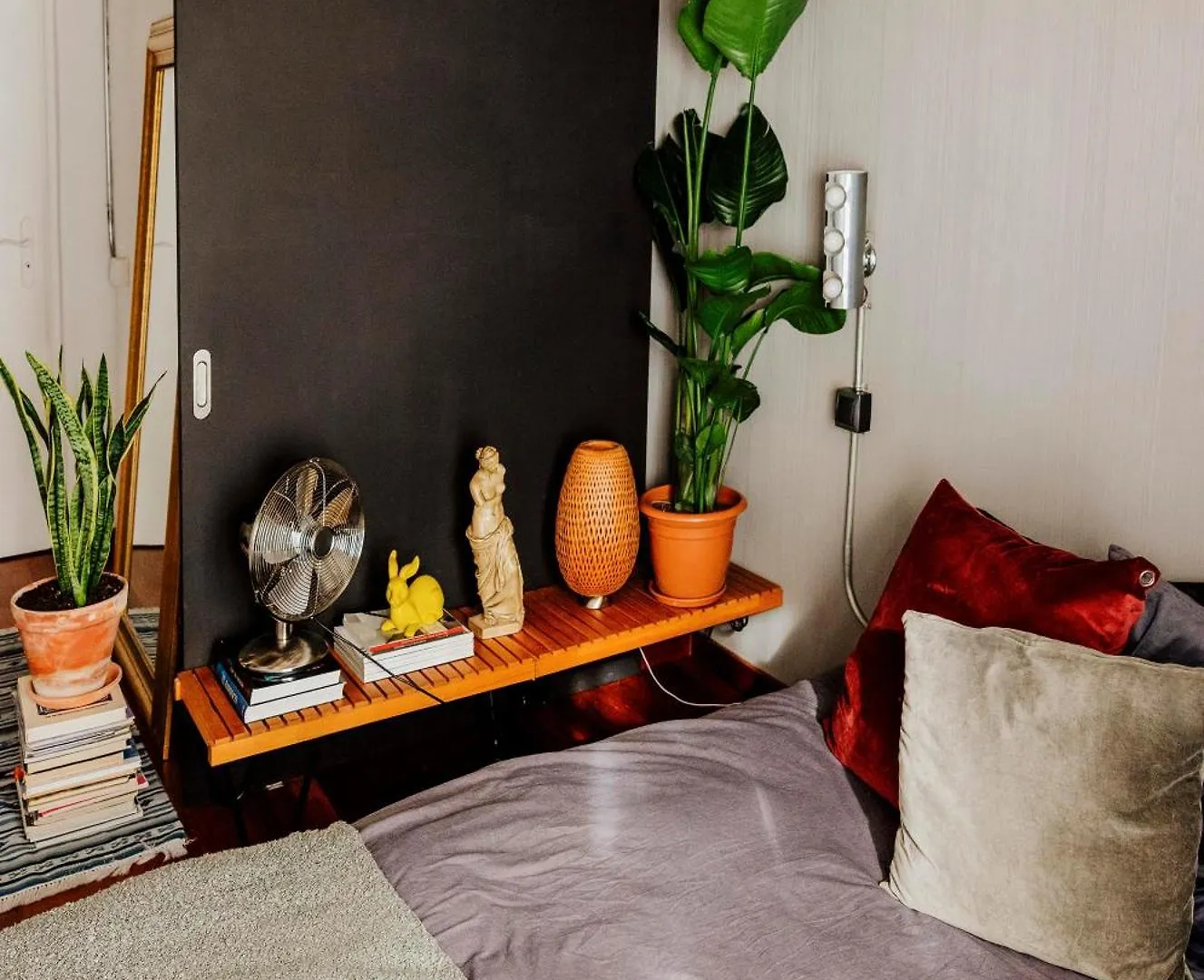 Artsy-Stylish Apartment In The Heart Of Barcelona