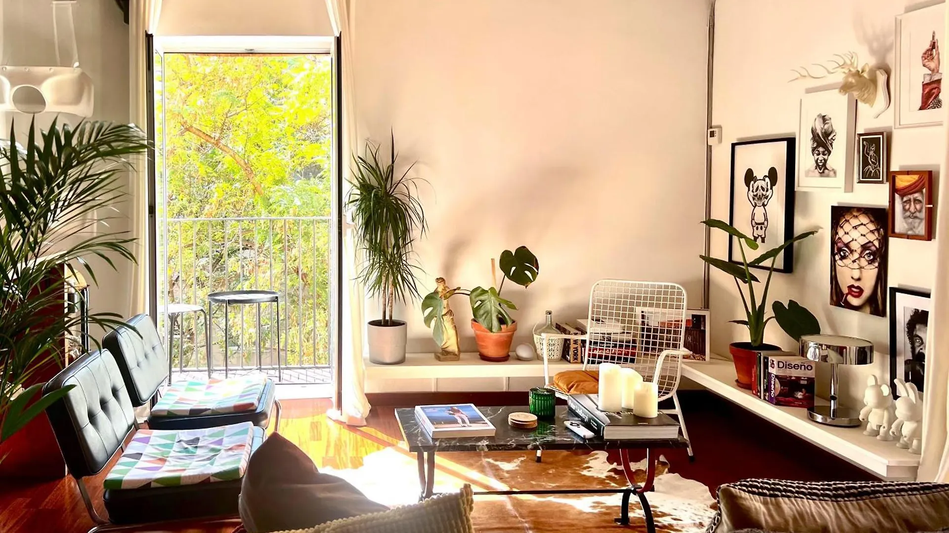 Artsy-Stylish Apartment In The Heart Of Barcelona