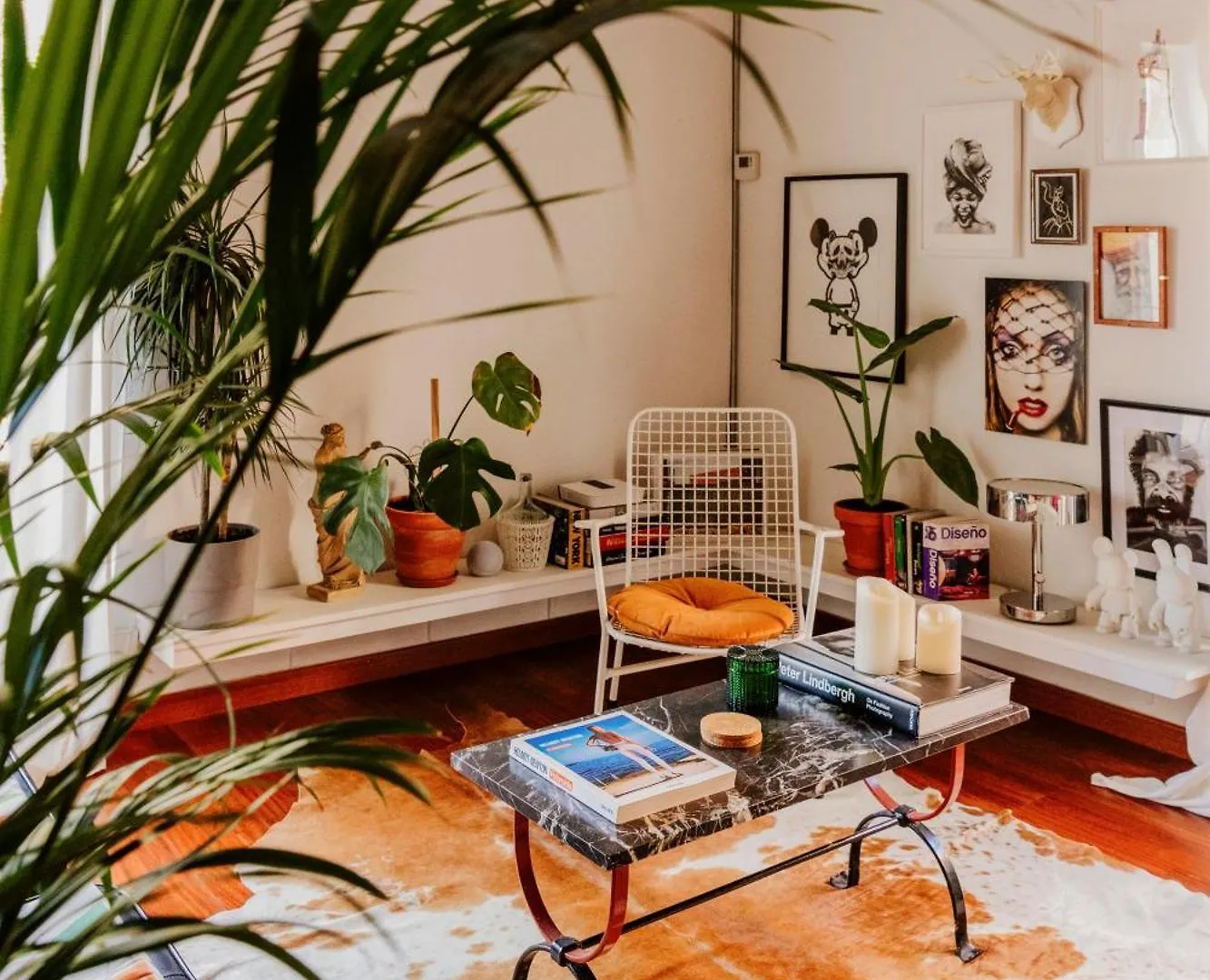 Artsy-Stylish Apartment In The Heart Of Barcelona Spain